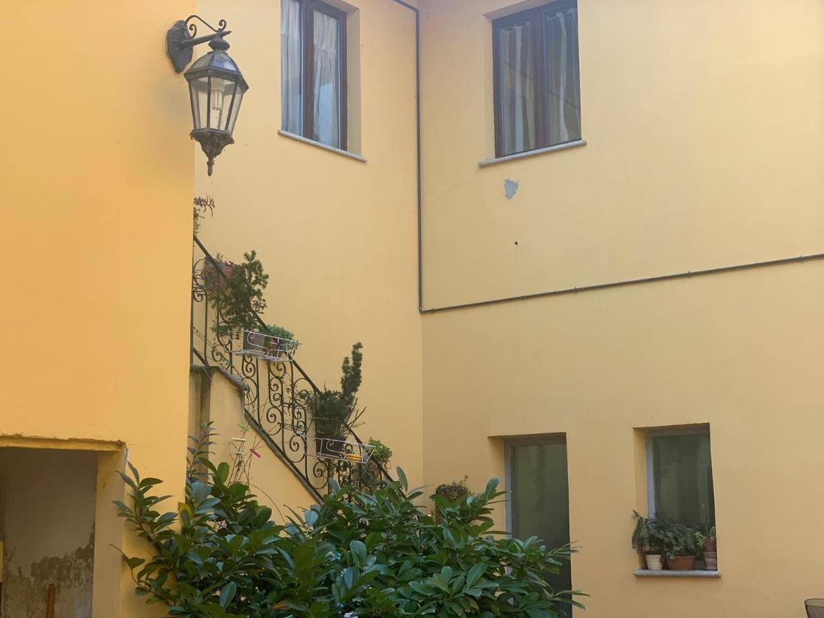 Novi Ligure Private Apartment Exterior photo